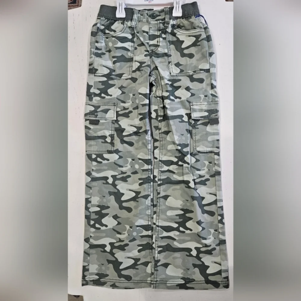 Limited Too Girls Green Camo Army print Cargo pants NEW. Casual Y2k Streetwear - Picture 2 of 9